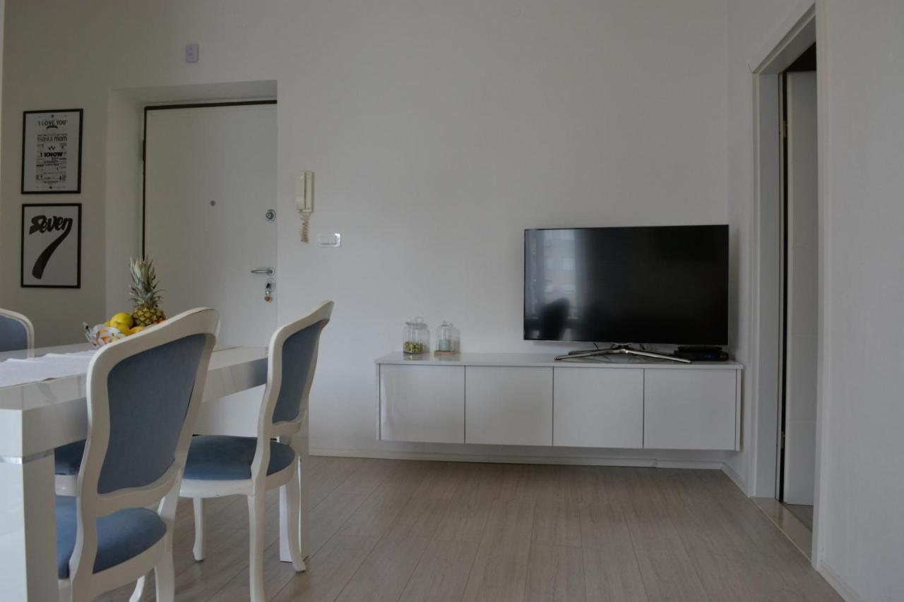 Apartament Seven *